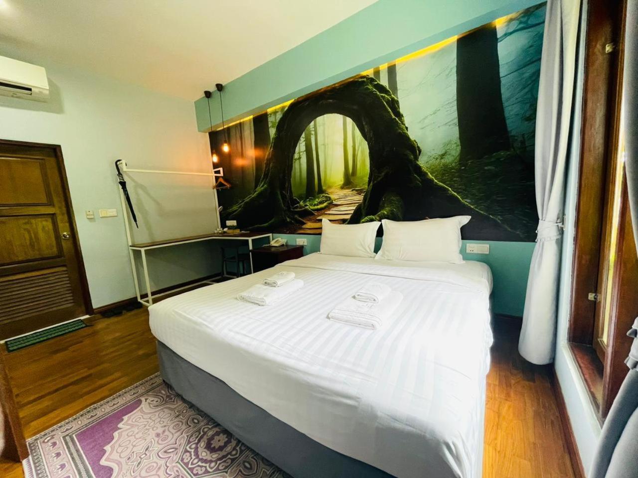 Wh Hotel & Service Apartment Thanlyin Bagian luar foto