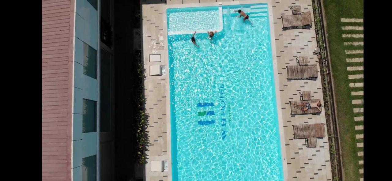 Wh Hotel & Service Apartment Thanlyin Bagian luar foto